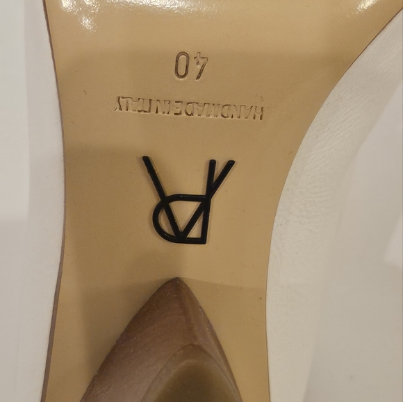 Paul Andrew White Mule - Picture 7 of 7